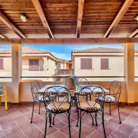 Two Bedrooms In Marinella Just 150 Mt From The Sea Apartman Golfo Aranci