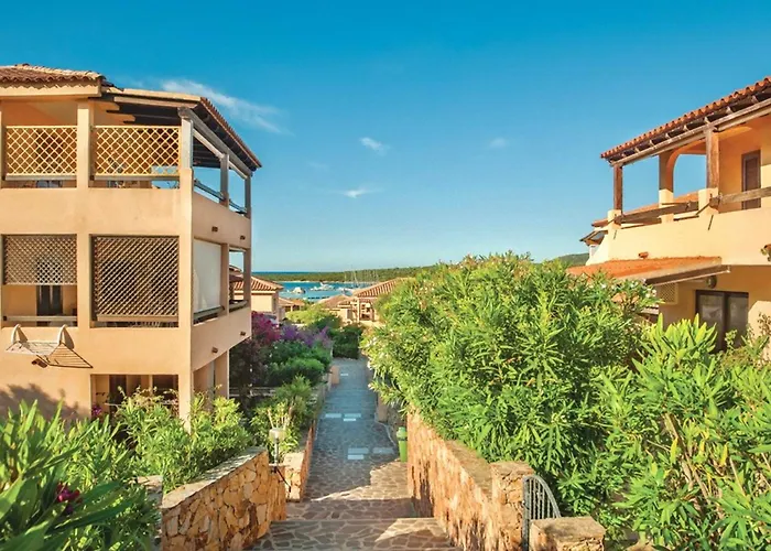 Two Bedrooms In Marinella Just 150 Mt From The Sea Appartement *